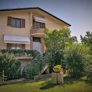 https://casavittorio.emilia-romagnahotels.net